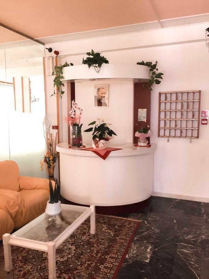 Hotel Zeus Cervia Dış mekan fotoğraf